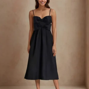 Robes D'Invitées De Mariage À Bretelles Spaghetti Avec Deux Arc Savanna