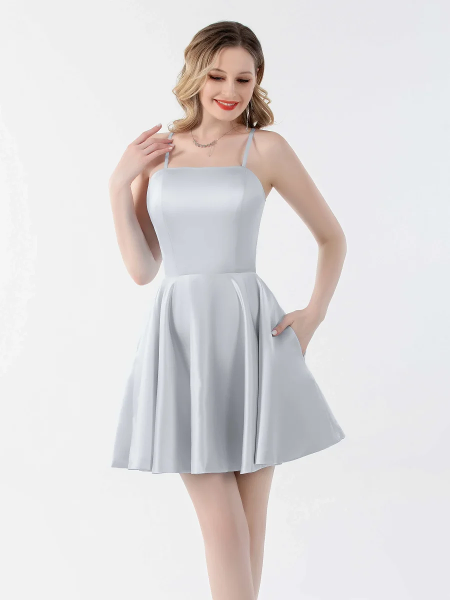 Robes De Soirée Mini En Satin À Dos À Nouer Et Bretelles Spaghetti Ryleigh – Image 7