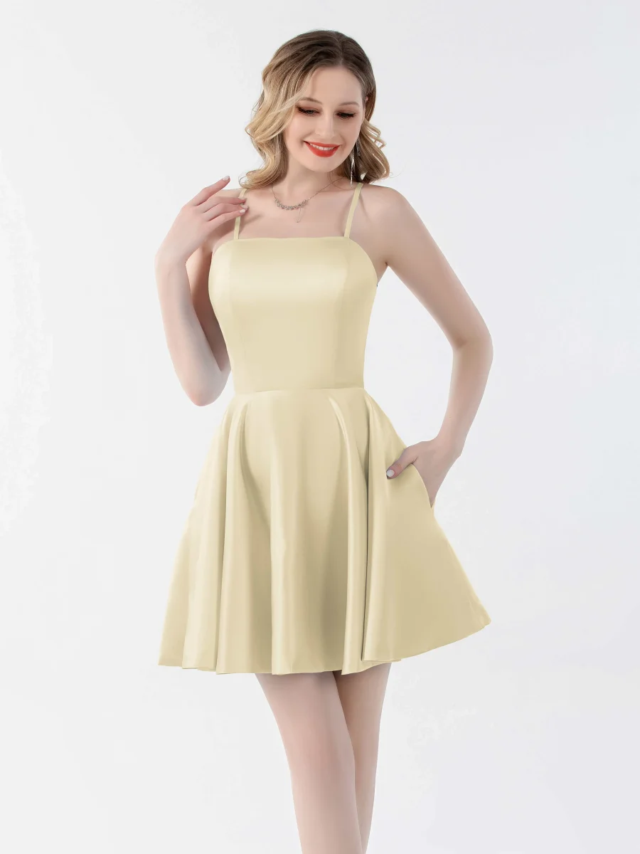 Robes De Soirée Mini En Satin À Dos À Nouer Et Bretelles Spaghetti Ryleigh – Image 5