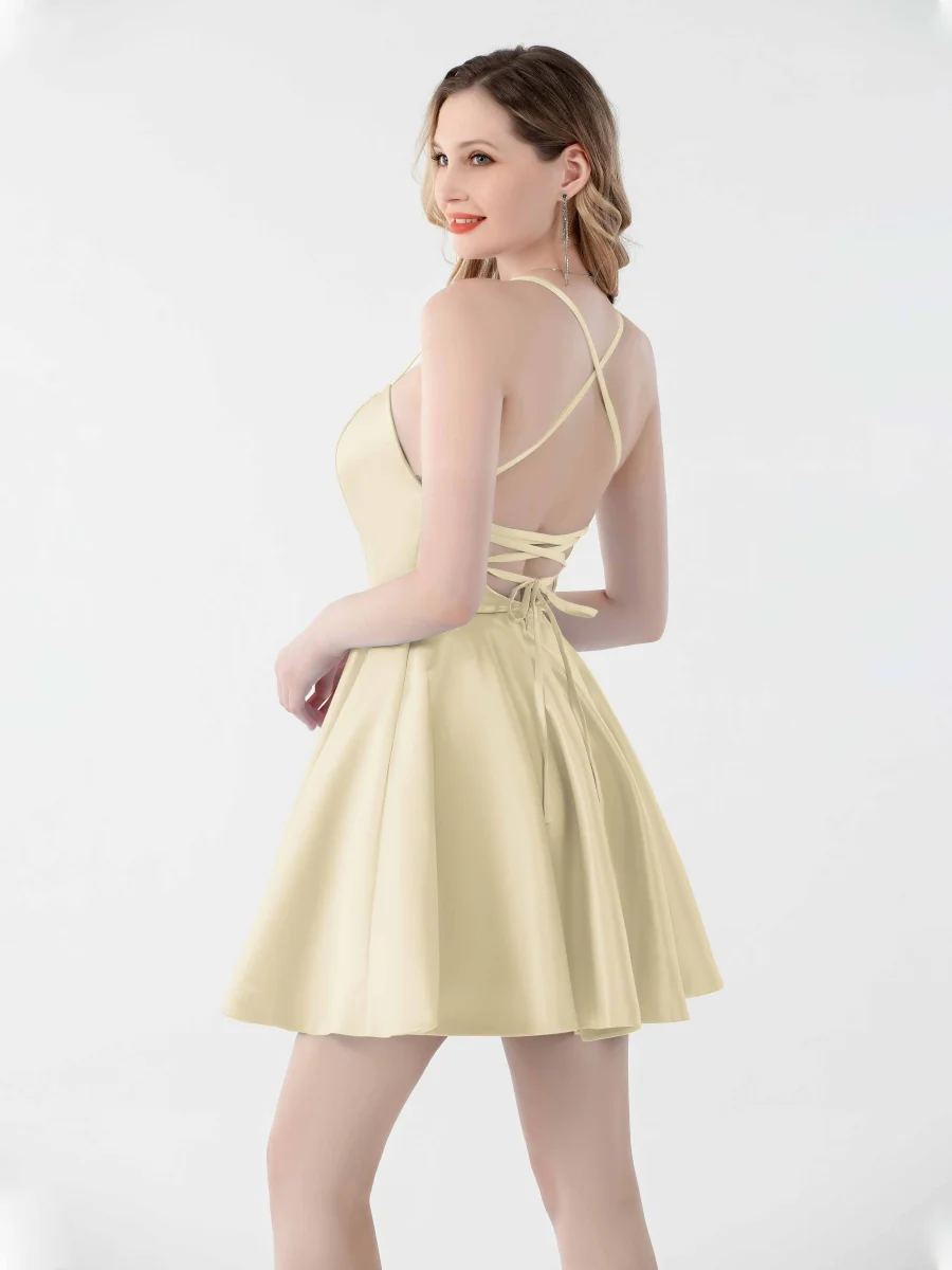 Robes De Soirée Mini En Satin À Dos À Nouer Et Bretelles Spaghetti Ryleigh – Image 6