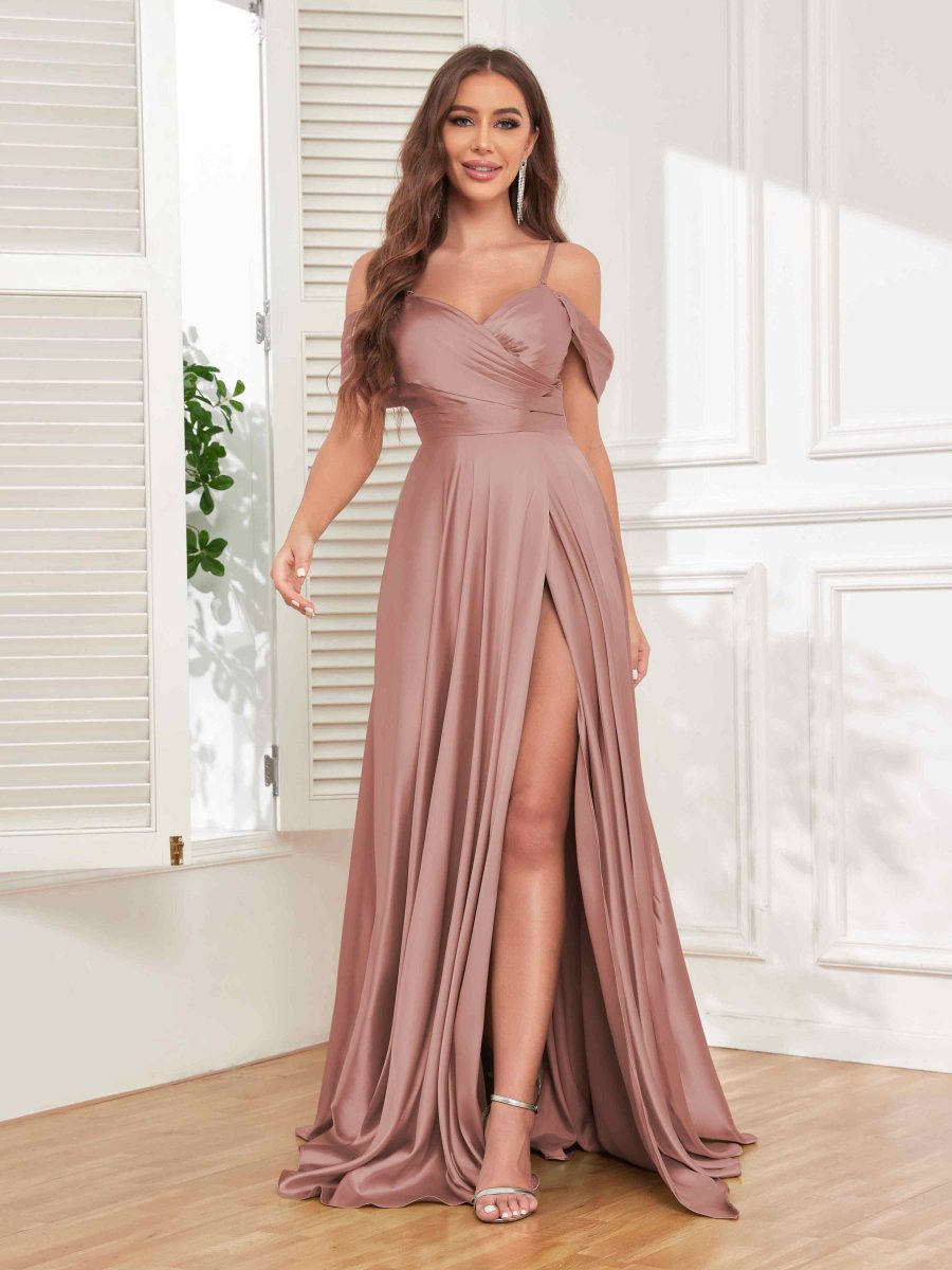 Robes En Satin À Formelles Épaules Dénudées Fente À Jambe Et Ruché Paige – Image 2