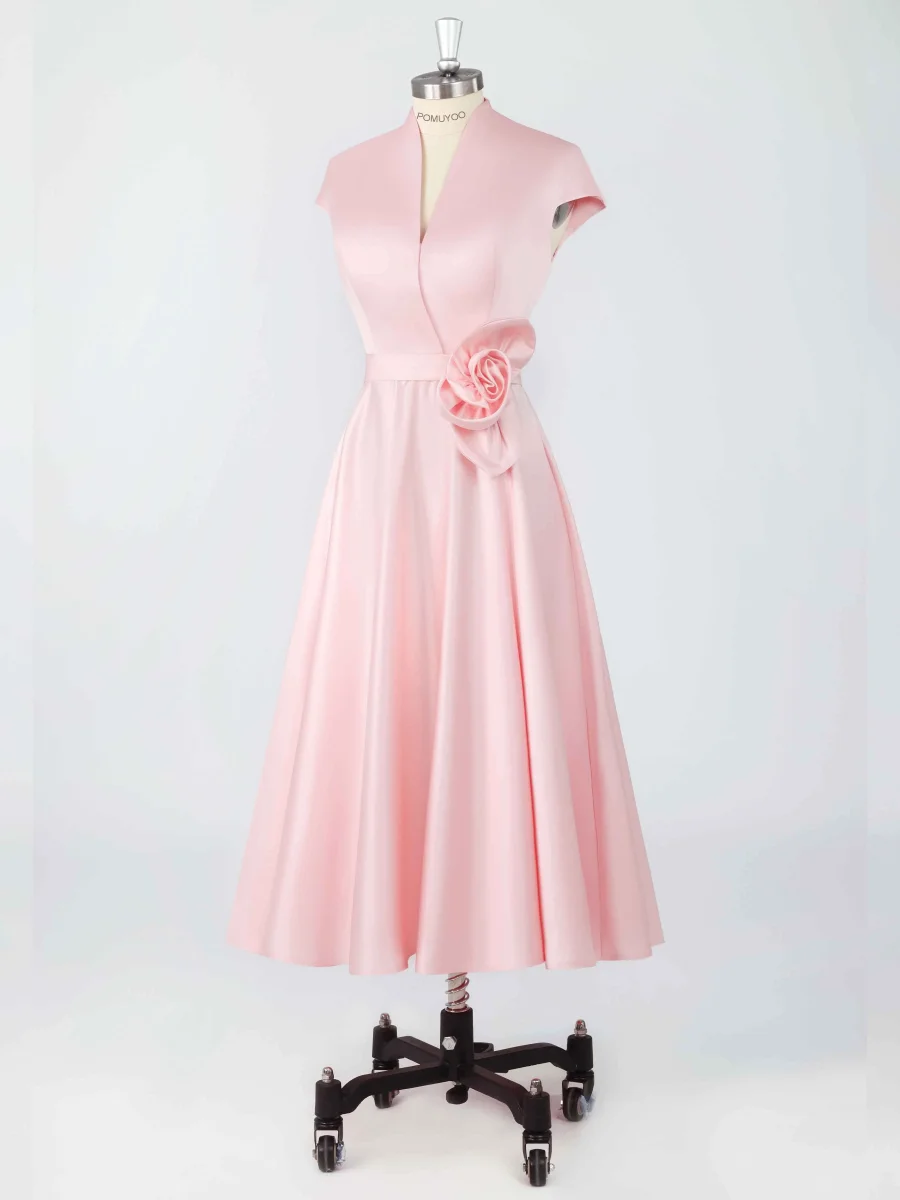 Robes Mère De La Mariée En Satin À Col V Midi Avec Ceinture Fleurie – Image 4