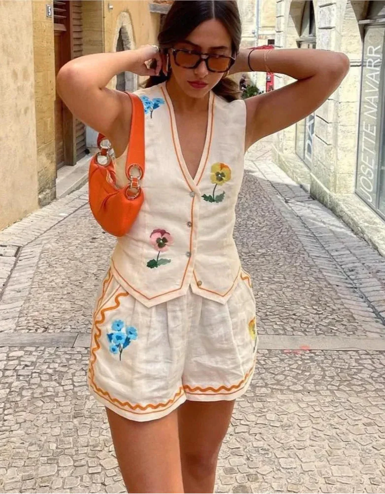 Embroidered Sleeveless Top | Country and Summer Chic – Image 4