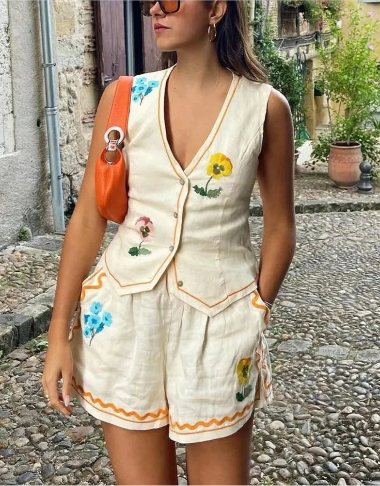 Embroidered Sleeveless Top | Country and Summer Chic – Image 2