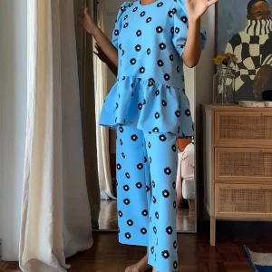 Ensemble Fleuri Bleu | Haut à Volants & Pantalon | Rétro & Stylé