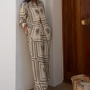 Women's Cactus Set | Fluid Shirt and Pants | Graphic Casual Look