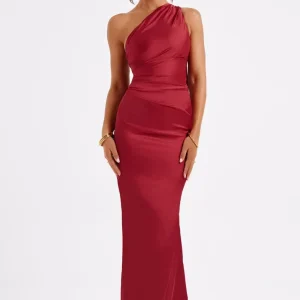 Clara | Robe Longue Asymétrique Satinée | Élégance Minimaliste | Coupe Ajustée