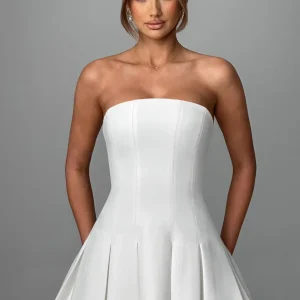 Robe Courte Bustier | Chic & Élégante | Jupe Plissée