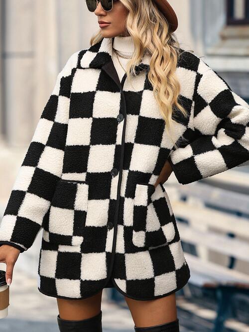 Manteau Bouclette Damier | Noir & Blanc | Tendance Graphique – Image 5