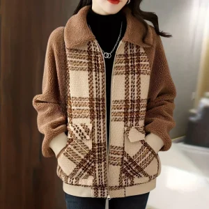 Warm and casual cotton sherpa zippered jacket.