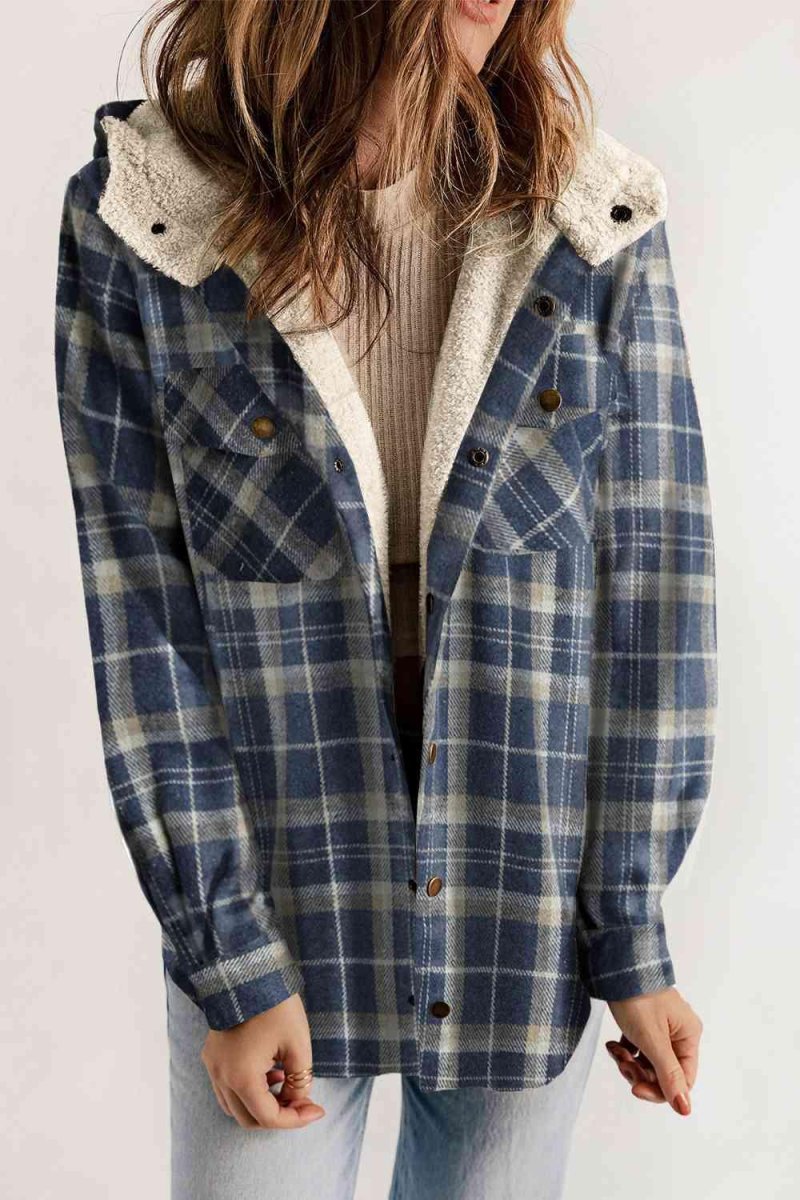 Sherpa-lined overshirt | Pastel plaid | Integrated hood – Image 7