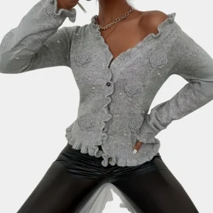 Elegant, Romantic and Textured Cotton Vest with Relief Flowers