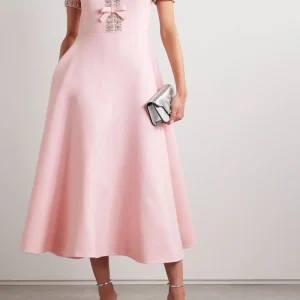 Robe Midi Rose Élégante | Nœuds Ornés & Détails Brillants | Coupe Structurée